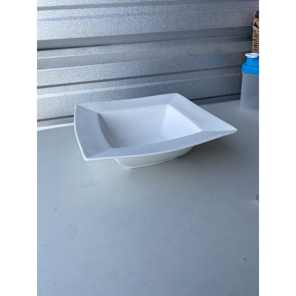 10 Strawberry Street Whittier White Square Porcelain Serving Bowl 11.5" Large